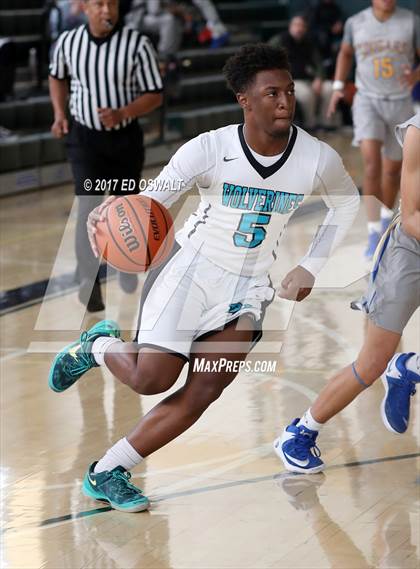 Thumbnail 1 in Deer Valley vs. Newark Memorial (Gauchos Holiday Hoops Classic) photogallery.