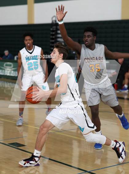 Thumbnail 1 in Deer Valley vs. Newark Memorial (Gauchos Holiday Hoops Classic) photogallery.
