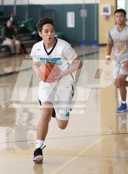 Thumbnail 2 in Deer Valley vs. Newark Memorial (Gauchos Holiday Hoops Classic) photogallery.