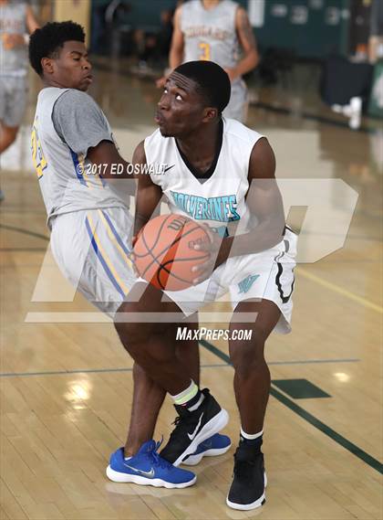 Thumbnail 3 in Deer Valley vs. Newark Memorial (Gauchos Holiday Hoops Classic) photogallery.