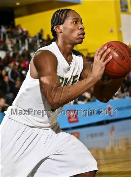 Thumbnail 2 in Boys & Girls vs Rice (SNY Invitational) photogallery.