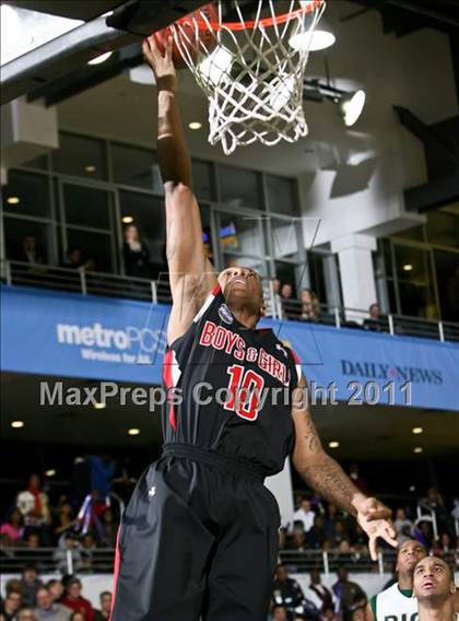 Thumbnail 1 in Boys & Girls vs Rice (SNY Invitational) photogallery.