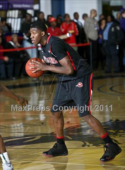 Thumbnail 2 in Boys & Girls vs Rice (SNY Invitational) photogallery.
