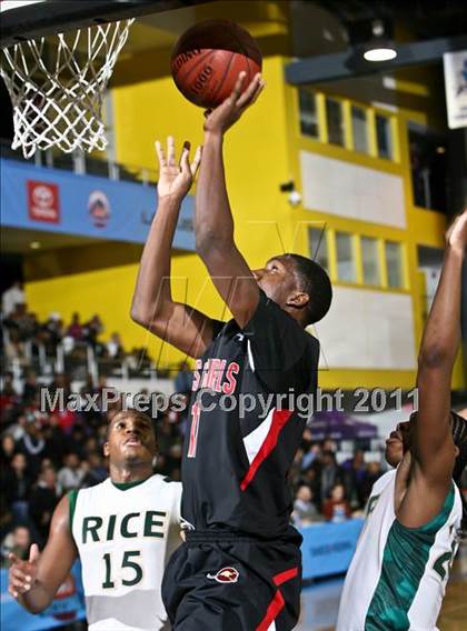 Thumbnail 2 in Boys & Girls vs Rice (SNY Invitational) photogallery.