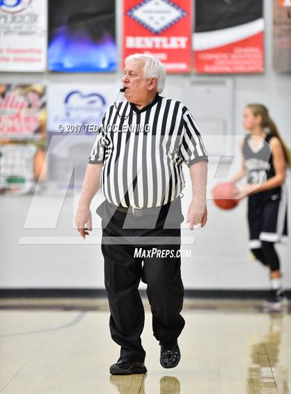 Thumbnail 2 in Perryville @ Bigelow photogallery.