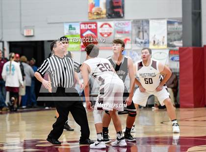 Thumbnail 1 in Perryville @ Bigelow photogallery.