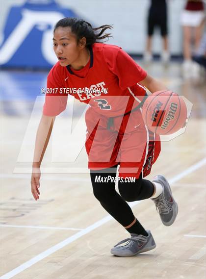 Thumbnail 3 in East vs Mountain View (UHSAA 1st Round) photogallery.
