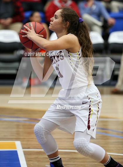 Thumbnail 2 in East vs Mountain View (UHSAA 1st Round) photogallery.