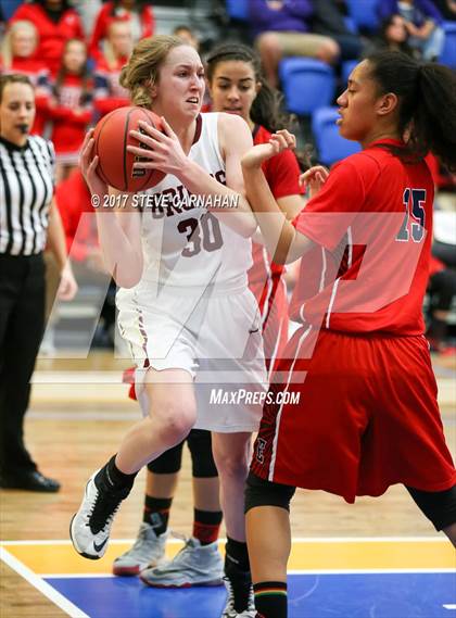 Thumbnail 2 in East vs Mountain View (UHSAA 1st Round) photogallery.