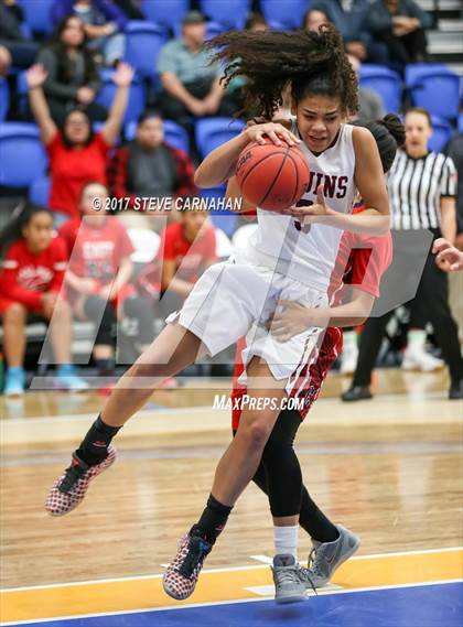 Thumbnail 2 in East vs Mountain View (UHSAA 1st Round) photogallery.