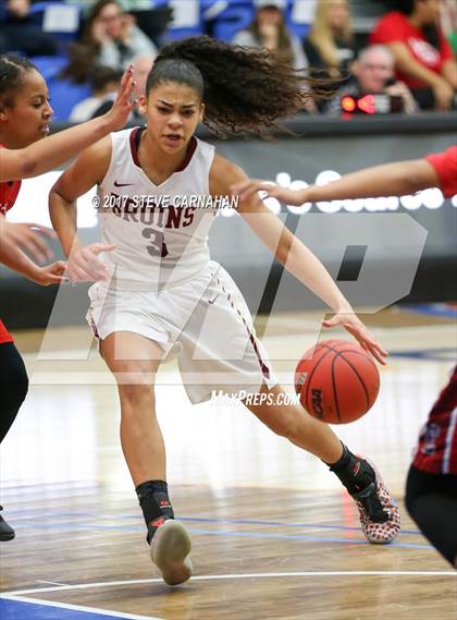 Thumbnail 3 in East vs Mountain View (UHSAA 1st Round) photogallery.