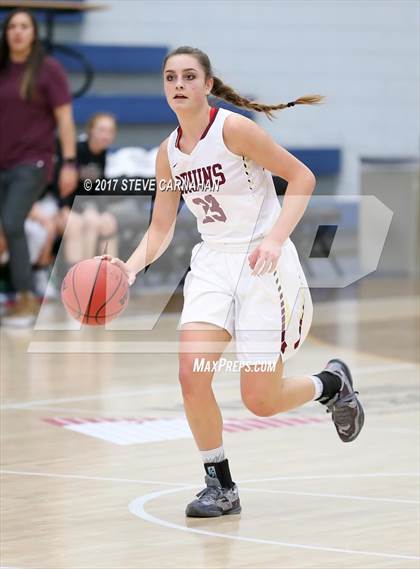 Thumbnail 3 in East vs Mountain View (UHSAA 1st Round) photogallery.