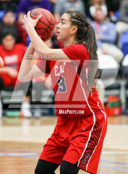 Thumbnail 1 in East vs Mountain View (UHSAA 1st Round) photogallery.