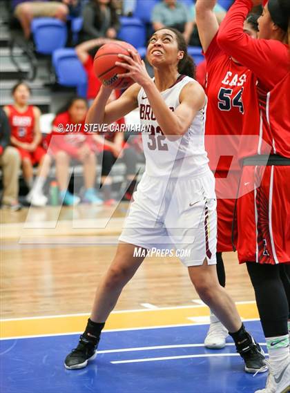Thumbnail 1 in East vs Mountain View (UHSAA 1st Round) photogallery.