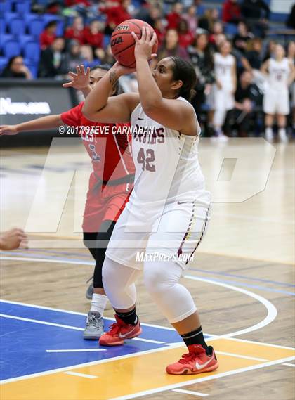 Thumbnail 3 in East vs Mountain View (UHSAA 1st Round) photogallery.