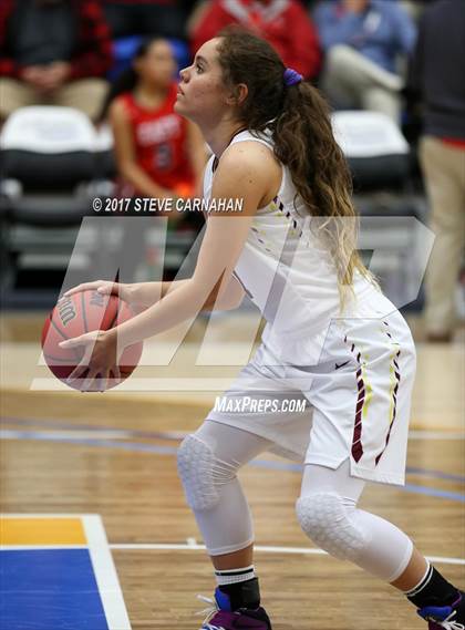 Thumbnail 3 in East vs Mountain View (UHSAA 1st Round) photogallery.