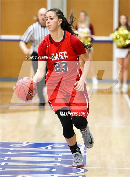 Thumbnail 1 in East vs Mountain View (UHSAA 1st Round) photogallery.