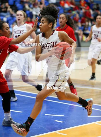 Thumbnail 3 in East vs Mountain View (UHSAA 1st Round) photogallery.