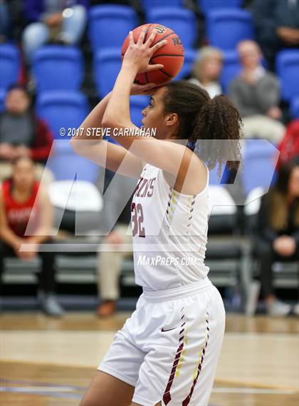 Thumbnail 1 in East vs Mountain View (UHSAA 1st Round) photogallery.