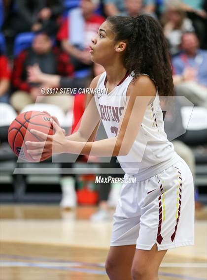 Thumbnail 2 in East vs Mountain View (UHSAA 1st Round) photogallery.