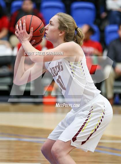 Thumbnail 3 in East vs Mountain View (UHSAA 1st Round) photogallery.