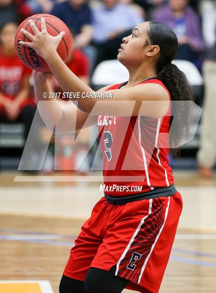Thumbnail 2 in East vs Mountain View (UHSAA 1st Round) photogallery.