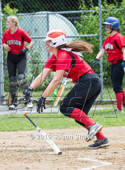 Thumbnail 1 in Holy Name Central Catholic @ Hudson (MIAA Division 1 Central Quarterfinal) photogallery.