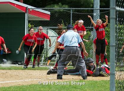 Thumbnail 3 in Holy Name Central Catholic @ Hudson (MIAA Division 1 Central Quarterfinal) photogallery.