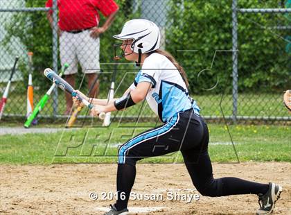 Thumbnail 1 in Holy Name Central Catholic @ Hudson (MIAA Division 1 Central Quarterfinal) photogallery.