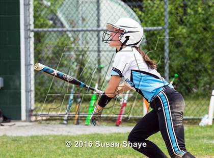 Thumbnail 3 in Holy Name Central Catholic @ Hudson (MIAA Division 1 Central Quarterfinal) photogallery.