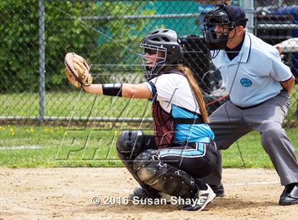 Thumbnail 3 in Holy Name Central Catholic @ Hudson (MIAA Division 1 Central Quarterfinal) photogallery.