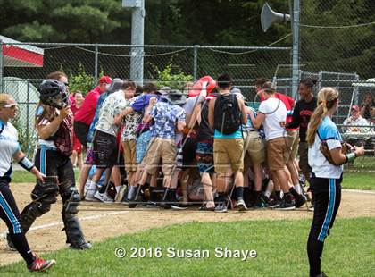 Thumbnail 1 in Holy Name Central Catholic @ Hudson (MIAA Division 1 Central Quarterfinal) photogallery.