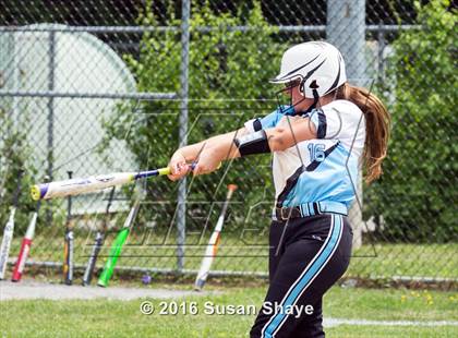 Thumbnail 1 in Holy Name Central Catholic @ Hudson (MIAA Division 1 Central Quarterfinal) photogallery.