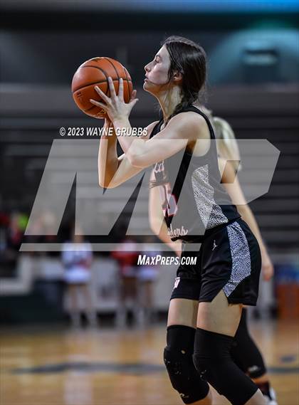 Thumbnail 3 in Winnsboro vs. Queen City (UIL 3A Bi-District Playoff) photogallery.