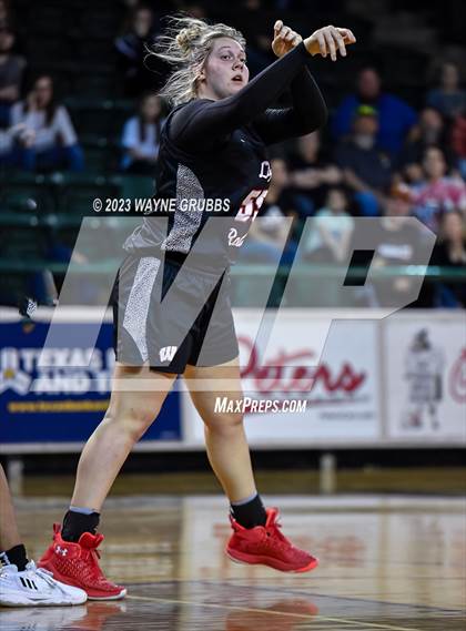 Thumbnail 1 in Winnsboro vs. Queen City (UIL 3A Bi-District Playoff) photogallery.