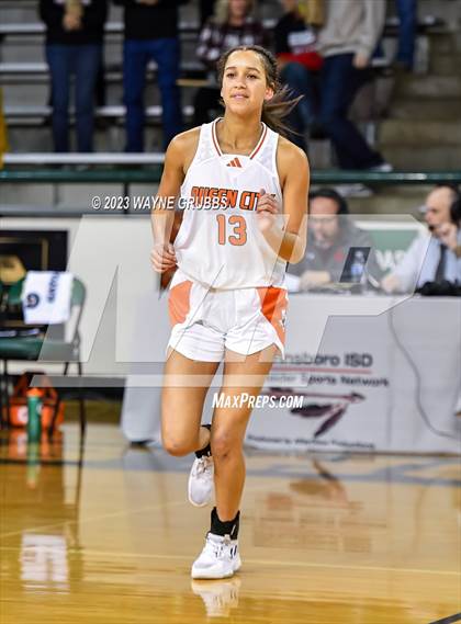 Thumbnail 3 in Winnsboro vs. Queen City (UIL 3A Bi-District Playoff) photogallery.