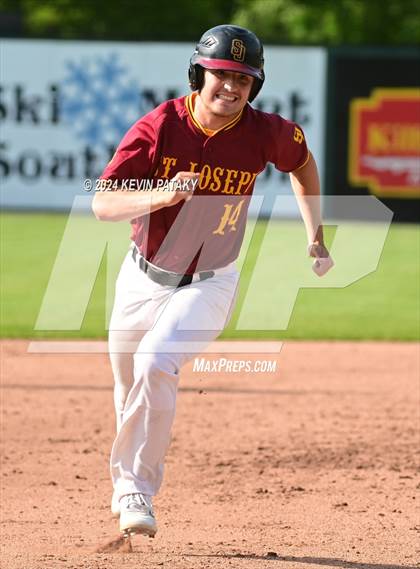 Thumbnail 2 in St. Joseph vs. Joel Barlow (CIAC Class M Semifinal) photogallery.