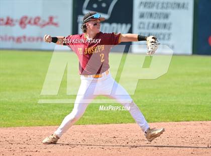 Thumbnail 3 in St. Joseph vs. Joel Barlow (CIAC Class M Semifinal) photogallery.