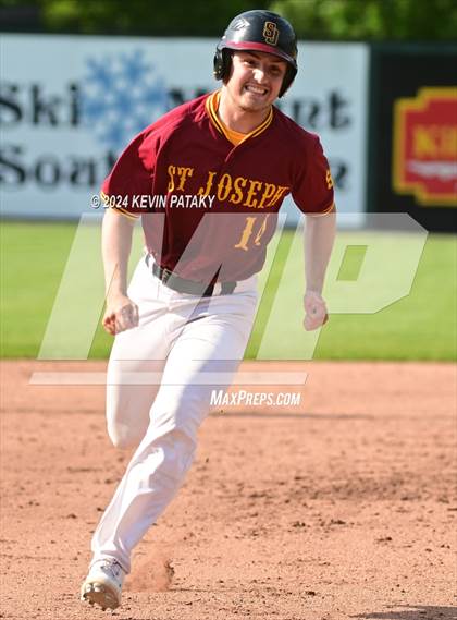 Thumbnail 3 in St. Joseph vs. Joel Barlow (CIAC Class M Semifinal) photogallery.