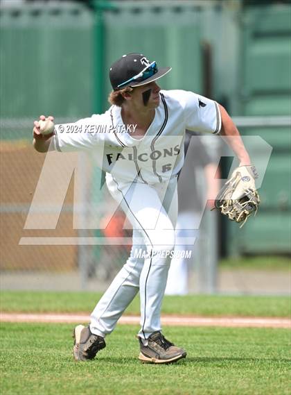 Thumbnail 3 in St. Joseph vs. Joel Barlow (CIAC Class M Semifinal) photogallery.
