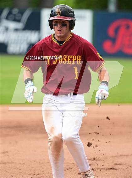 Thumbnail 3 in St. Joseph vs. Joel Barlow (CIAC Class M Semifinal) photogallery.