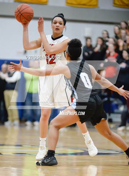 Thumbnail 2 in Penfield vs. Bishop Kearney (Section V AA Final) photogallery.