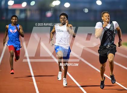 Thumbnail 2 in CCISD Ruben C Jordan Relays (200M) photogallery.