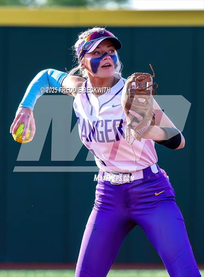 Thumbnail 3 in Sanger @ Celina photogallery.