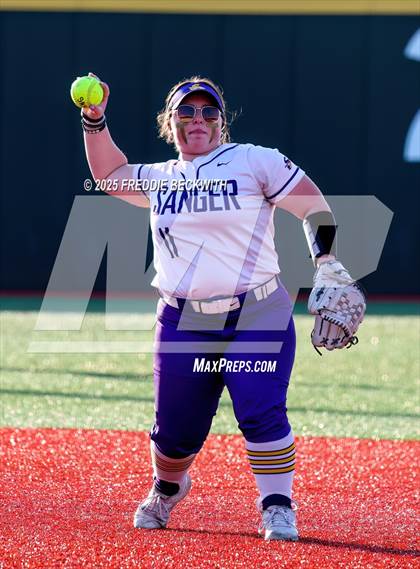 Thumbnail 3 in Sanger @ Celina photogallery.