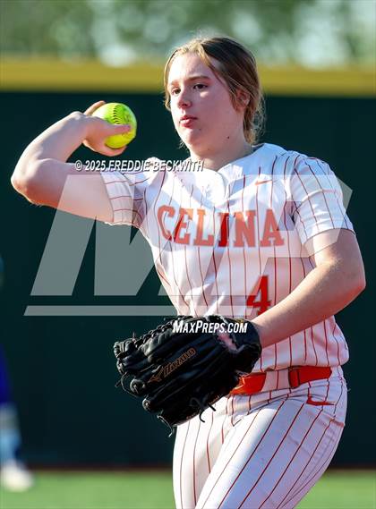 Thumbnail 3 in Sanger @ Celina photogallery.