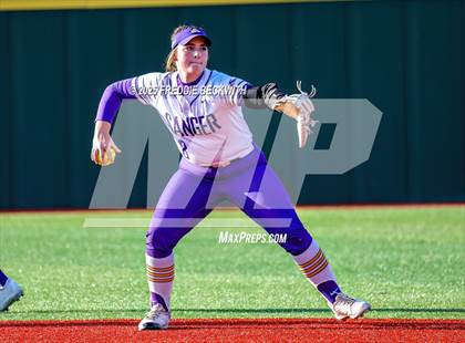 Thumbnail 2 in Sanger @ Celina photogallery.