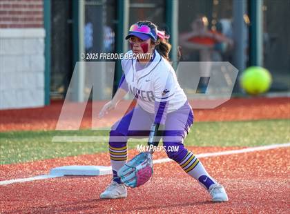 Thumbnail 1 in Sanger @ Celina photogallery.