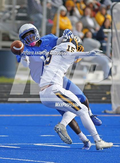 Thumbnail 2 in Sterling @ Brooks (IHSA Class 5A Second Round Playoff) photogallery.