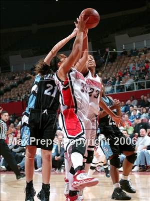 Thumbnail 1 in Troy vs. Villa Park (CIF SoCal D2 Final) photogallery.